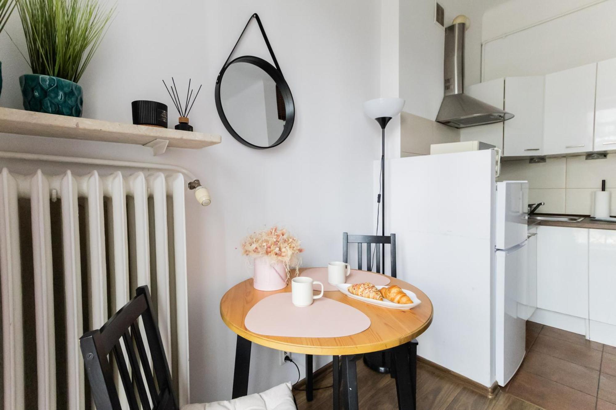 Piotrapartments - Swietokrzyska City Center Apartments Варшава Экстерьер фото