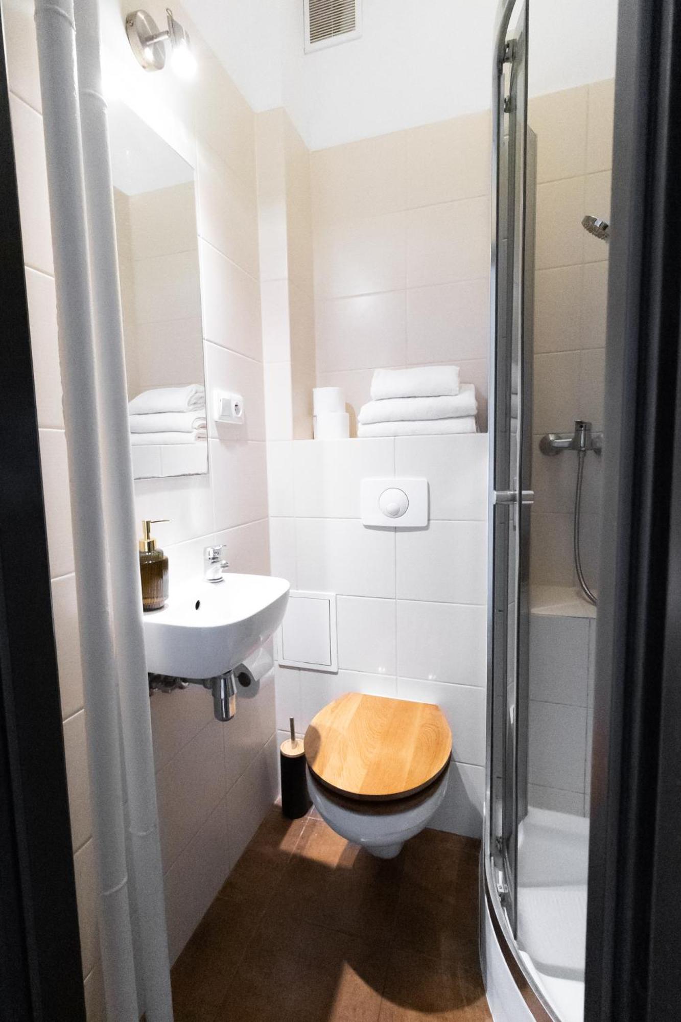 Piotrapartments - Swietokrzyska City Center Apartments Варшава Экстерьер фото