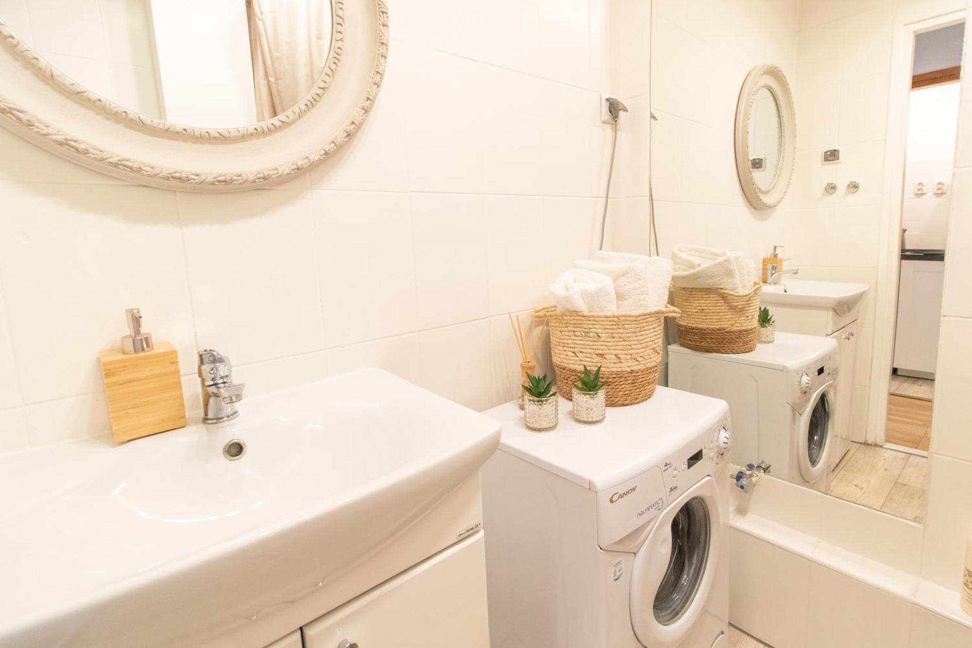 Piotrapartments - Swietokrzyska City Center Apartments Варшава Экстерьер фото