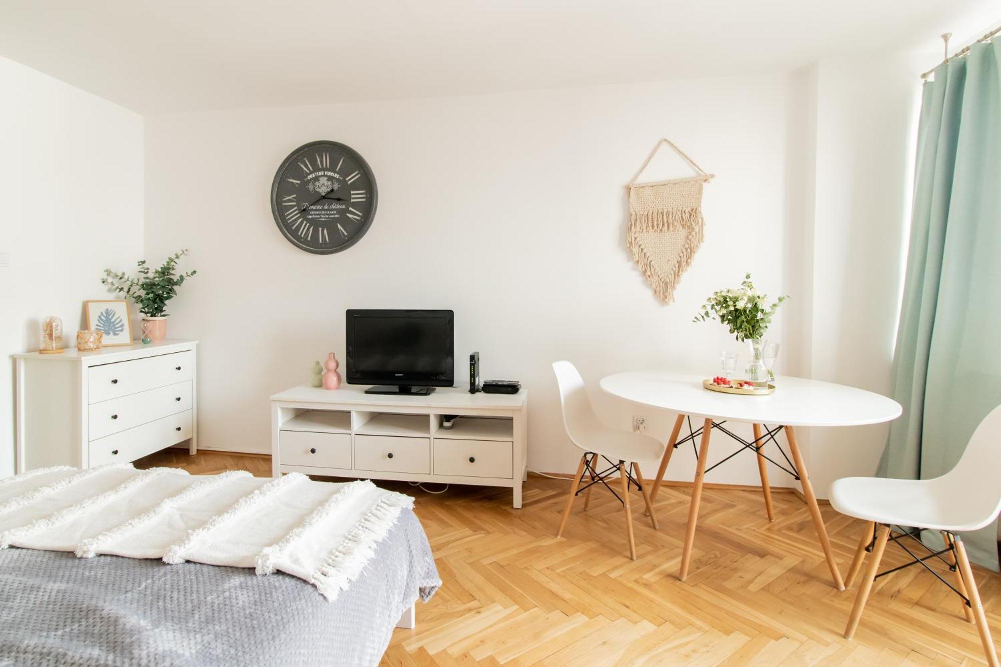 Piotrapartments - Swietokrzyska City Center Apartments Варшава Экстерьер фото