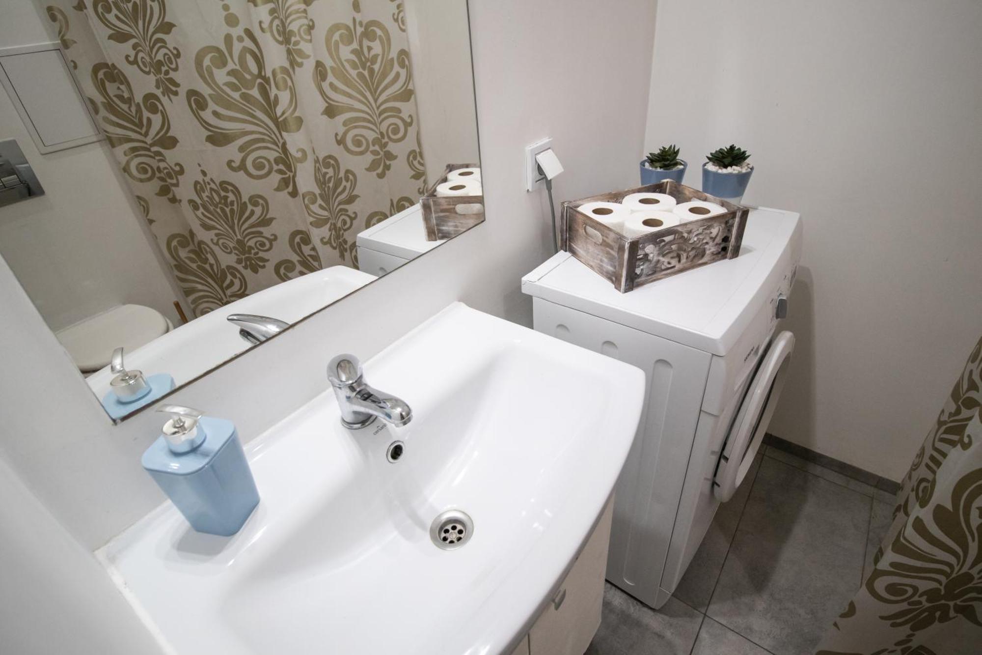 Piotrapartments - Swietokrzyska City Center Apartments Варшава Экстерьер фото