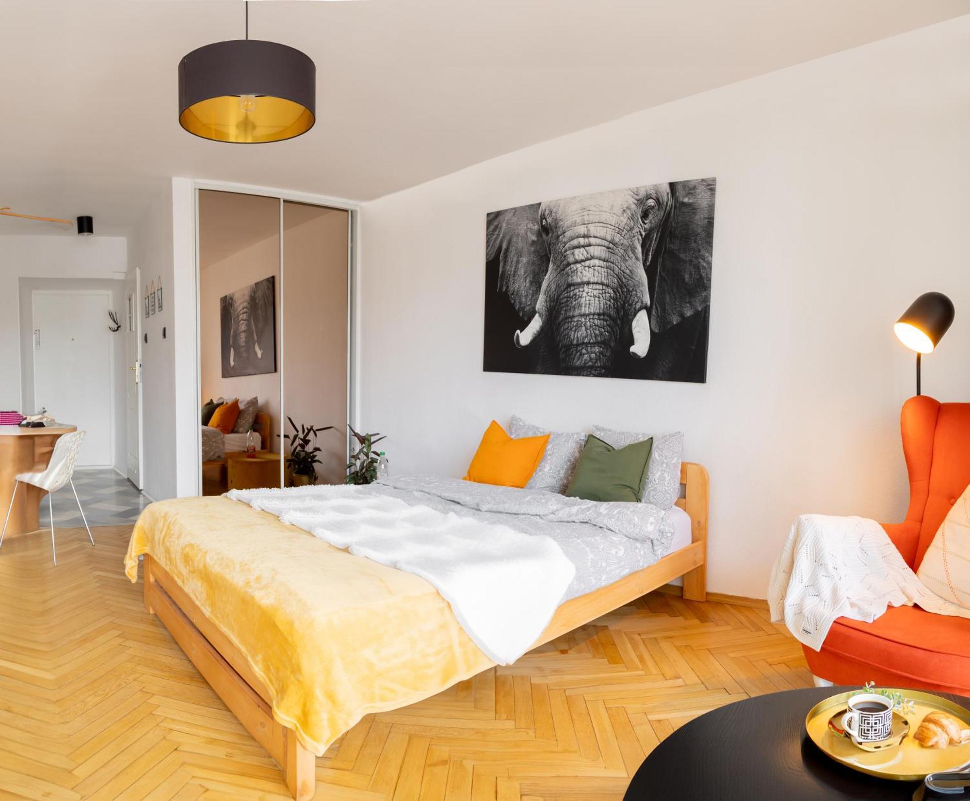 Piotrapartments - Swietokrzyska City Center Apartments Варшава Экстерьер фото