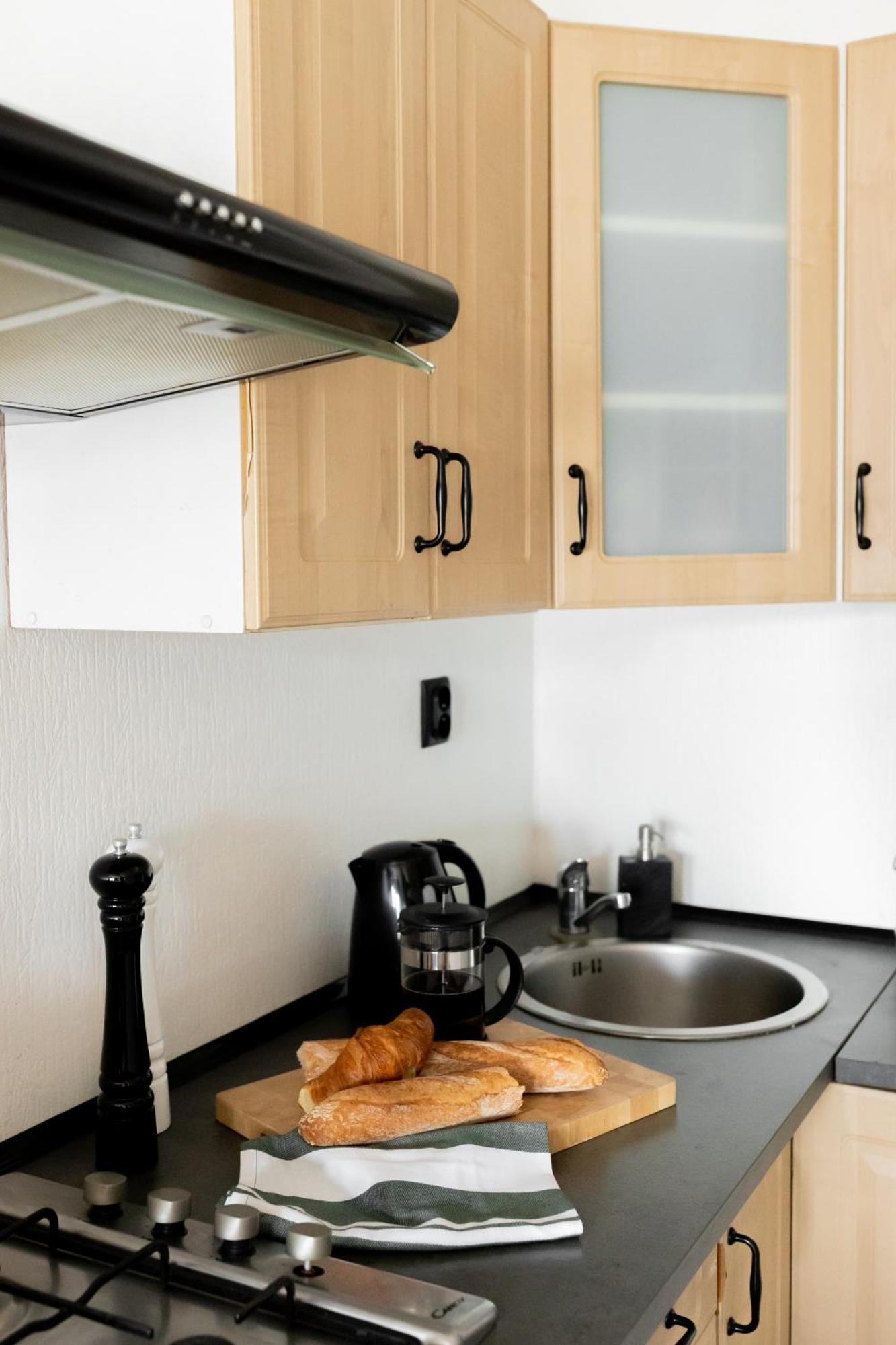 Piotrapartments - Swietokrzyska City Center Apartments Варшава Экстерьер фото