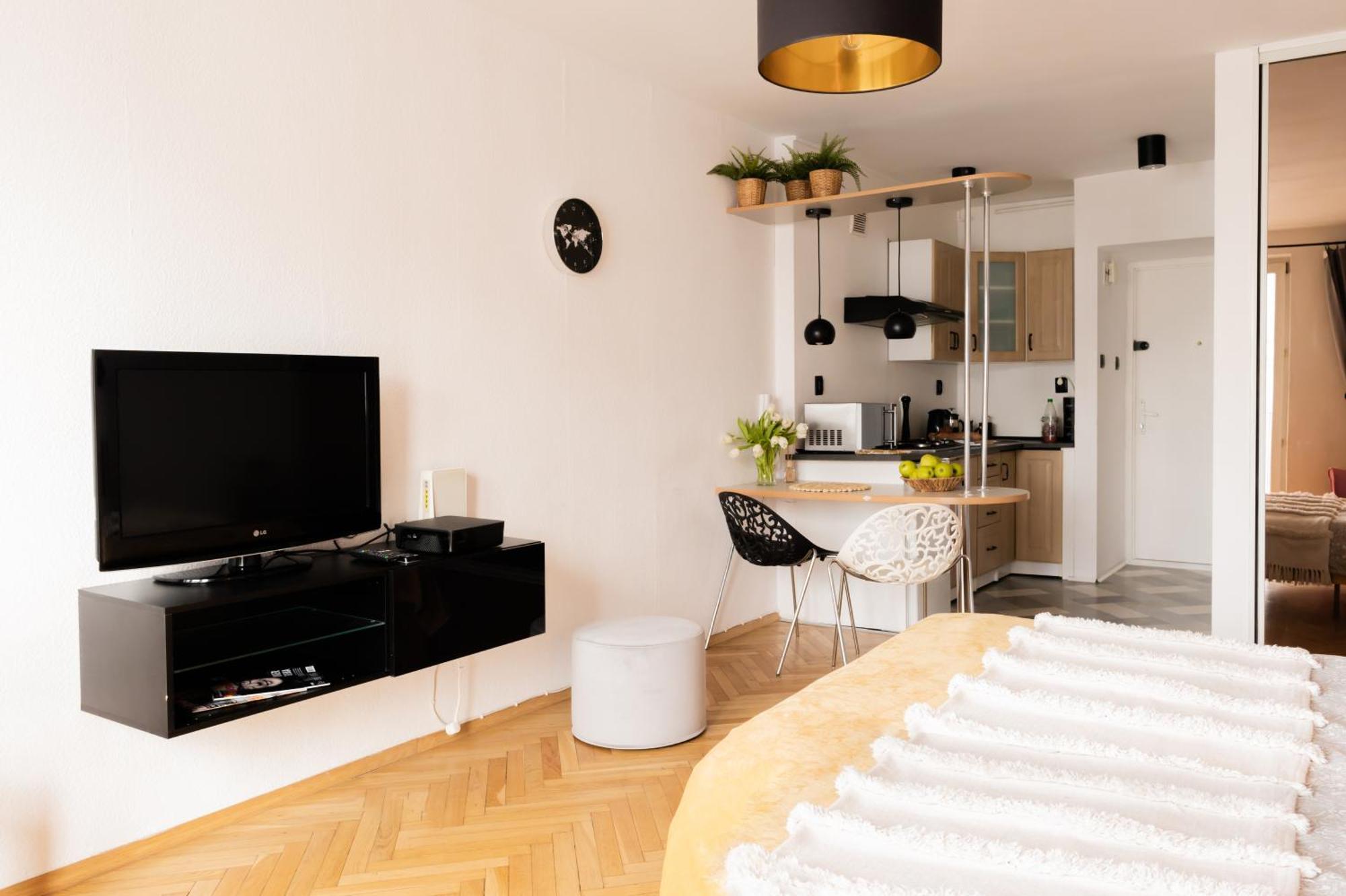 Piotrapartments - Swietokrzyska City Center Apartments Варшава Экстерьер фото